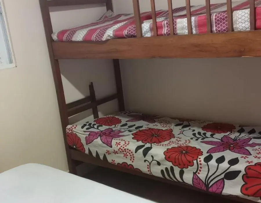 Casa Condomínio para até 8 pessoas 300m da praia-1
